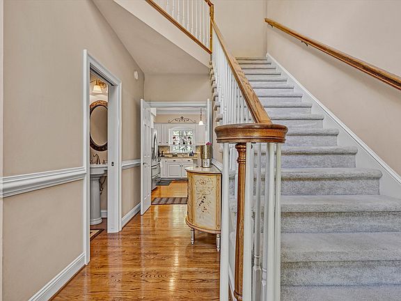 5th image of 6516 Hidden Woods Dr