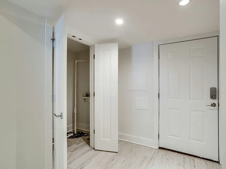 727 Quebec Pl NW #B — Photo 9