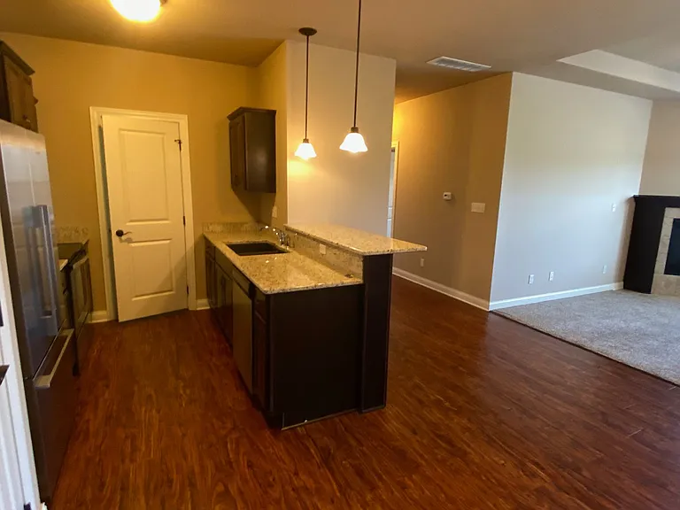 2805 Northridge Pkwy #204 — Photo 6