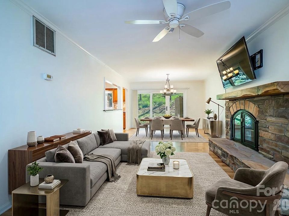 1st image of 12 Pebble Creek Dr