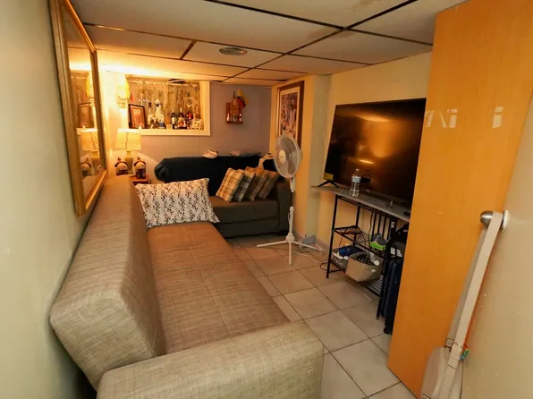 6910 Jackson Street image 21 of 34