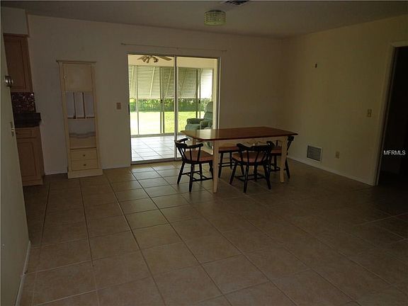 3rd image of 1289 Coral Ln