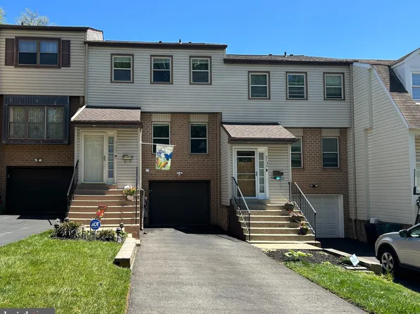 2132 Ash Ln, Lafayette Hill, PA 19444