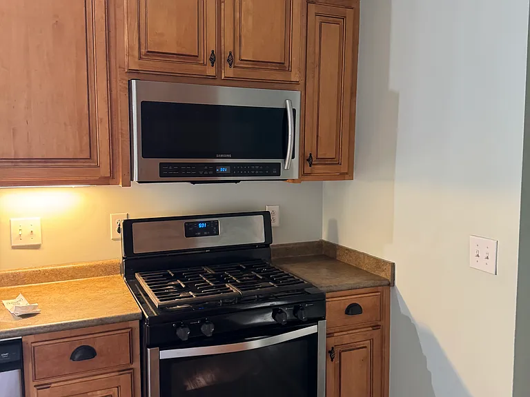 3429 Old Greenbrier Pike — Photo 1