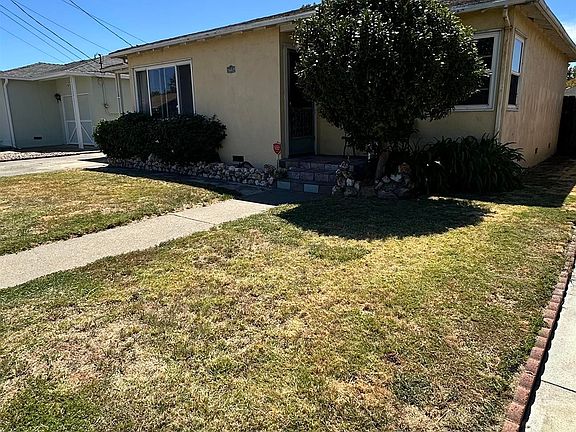 5th image of 15357 Edgemoor St