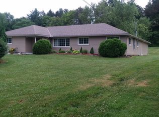 12390 Harold Dr, Chesterland, OH 44026