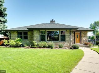 2417 Saint Anthony Blvd, Saint Anthony, MN 55418