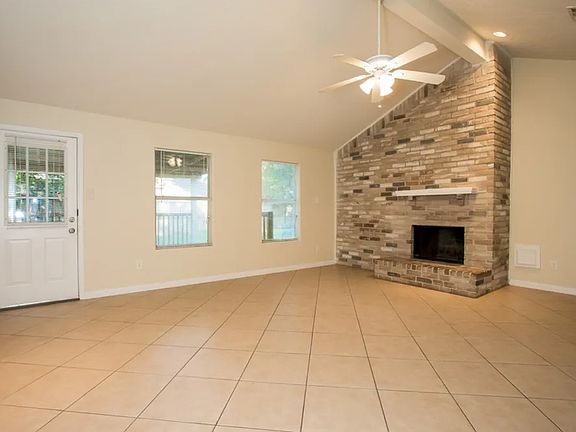 3rd image of 7323 Mundare Ln