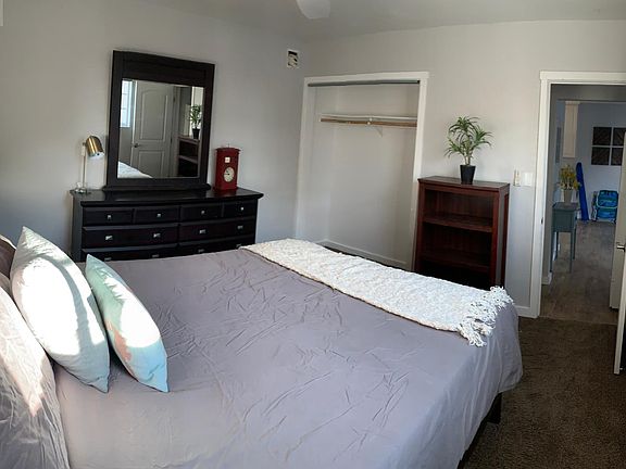 4th image of 2915 Strandway