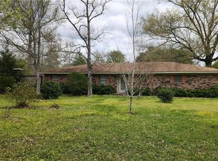 11 Grandpas Dr, Pineville, LA 71360