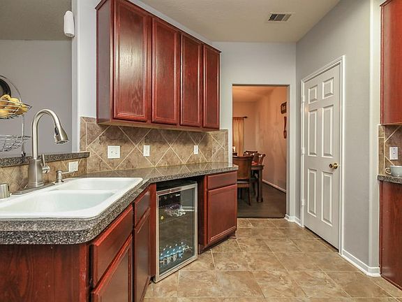 5th image of 9518 Arbury Ln