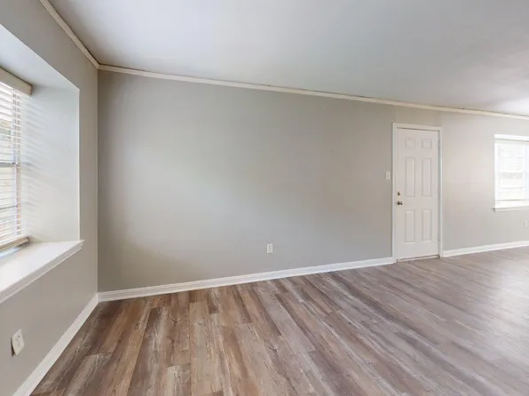 3rd Street Apartment