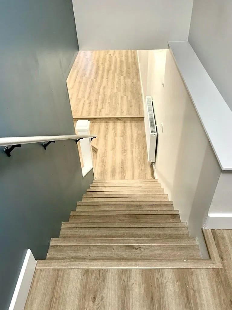 3 bed, 2.0 bath, 1100 sqft, $2,150 — Photo 3