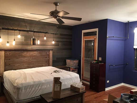 3rd image of 1735 W Lawrence Ave APT 1W