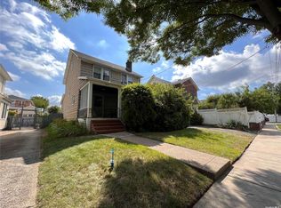 38-35 218th St, Bayside, NY 11361