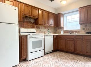 39 Newark St #A, Newark, NJ 07103