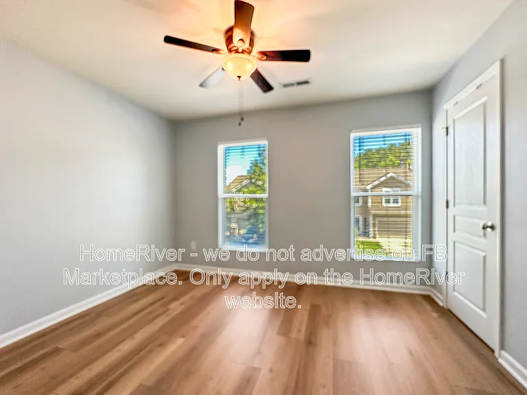 8104 Yaxley Hall Dr — Photo 12