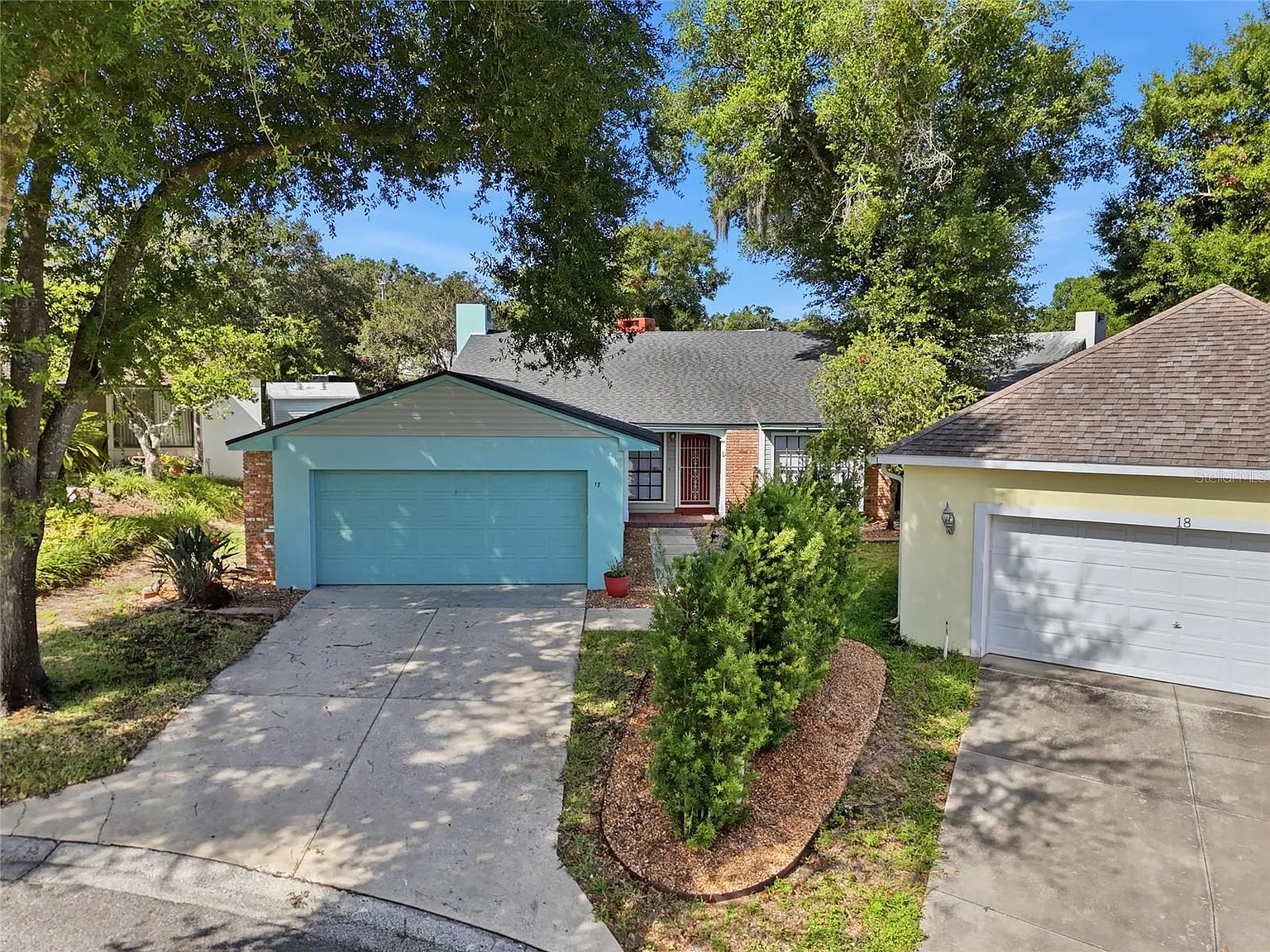 3 bed, 2.0 bath, 1932 sqft, $2,700 — Photo 1