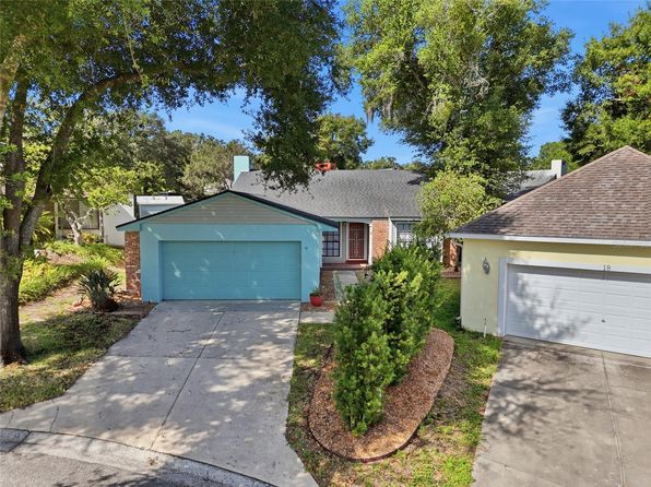 17 Hibiscus Ct, Eustis, FL 32726 – 3-bedroom rental in Eustis