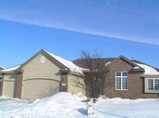 221 S 201st St, Elkhorn, NE 68022