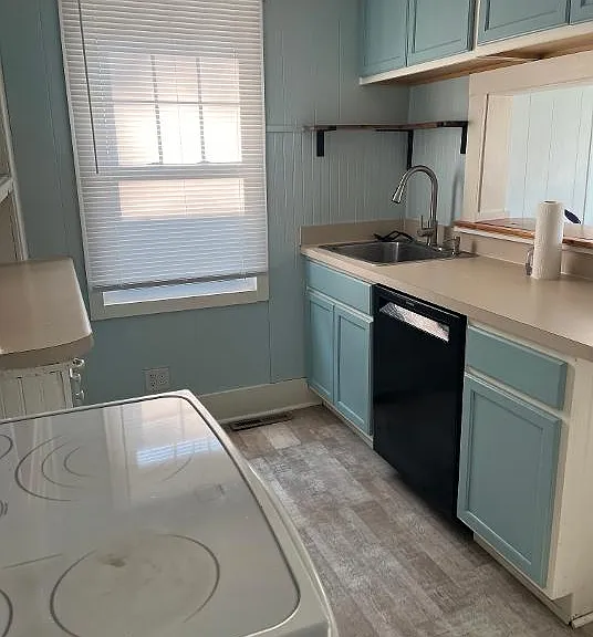 15 Virginia Ave — Photo 8