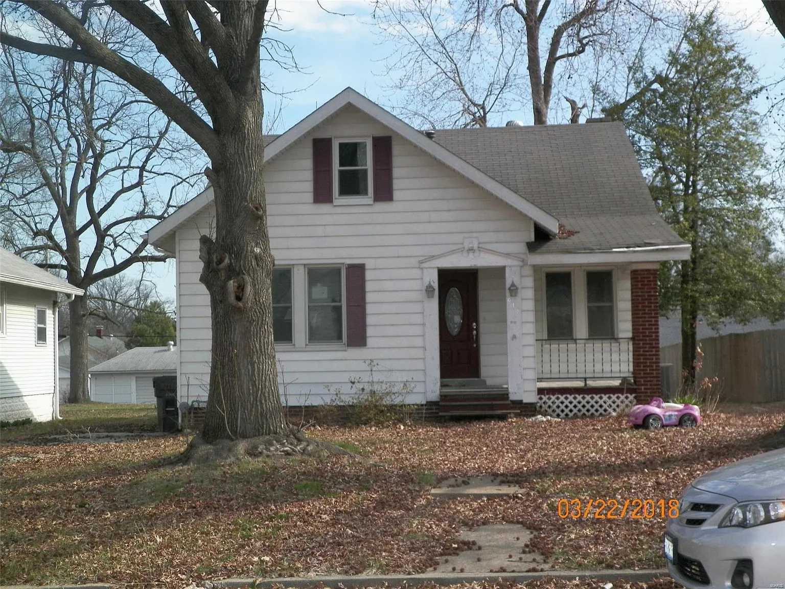 918 Forest Ave photo 1