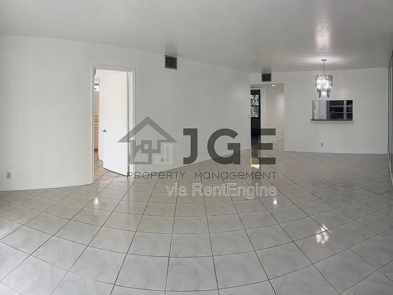 12600 Sw Ct #5-208L — Photo 6