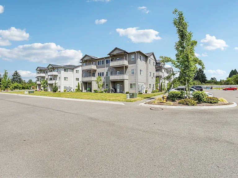 Ridgeline Apartments — Photo 51