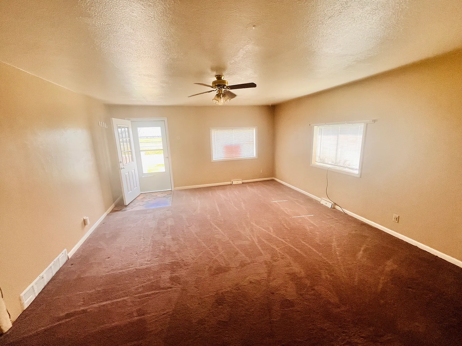 2 bed, 1782 sqft, $1,150 — Photo 3