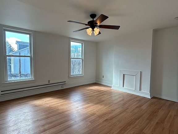 5th image of 3162-64 Shadeland Ave #3162