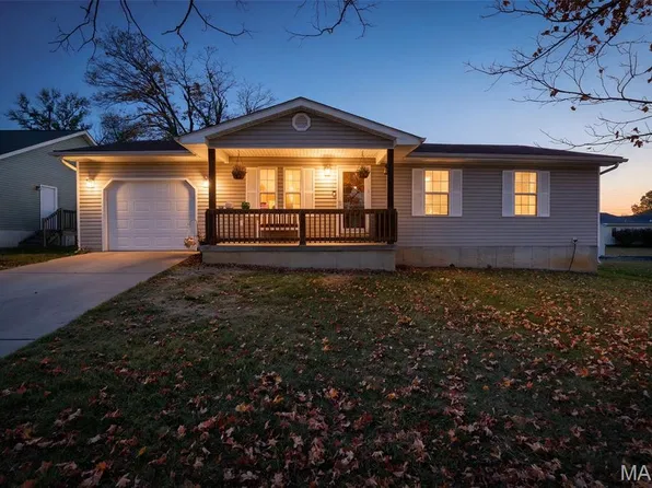 105 S Waller St, Desloge, MO 63601