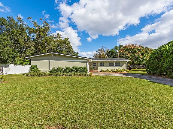 2nd image of 1211 Vantage Dr