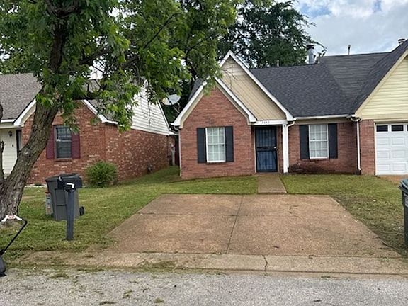 2nd image of 5832 Ashridge Pl