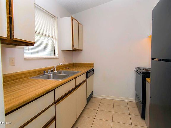 5138_Ricker_Kitchen_01