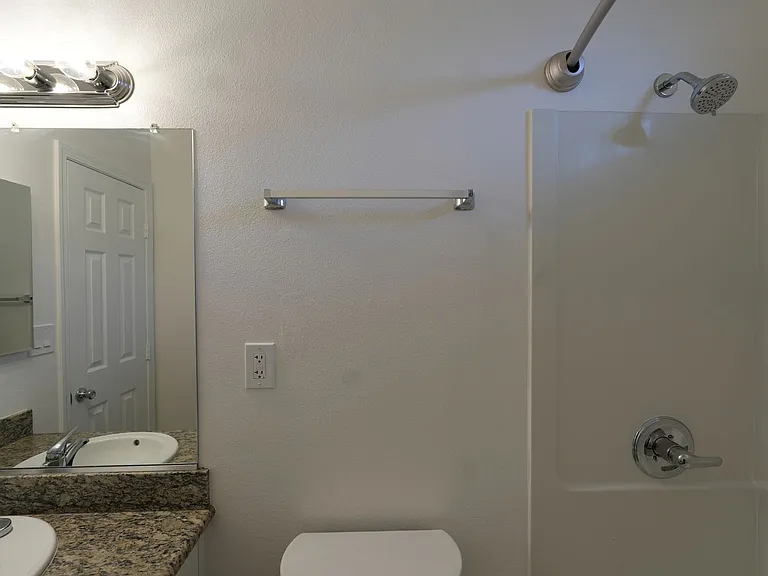 5157-5205 1/2 Santa Ana St — Photo 16