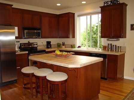 4th image of 8101 68th Ave E