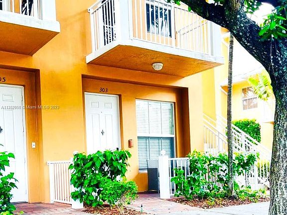 2nd image of 303 SW 13th Ter #303