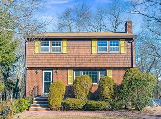 28 Bellevue Ave, Winchester, MA 01890