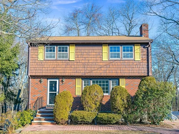 28 Bellevue Ave, Winchester, MA 01890