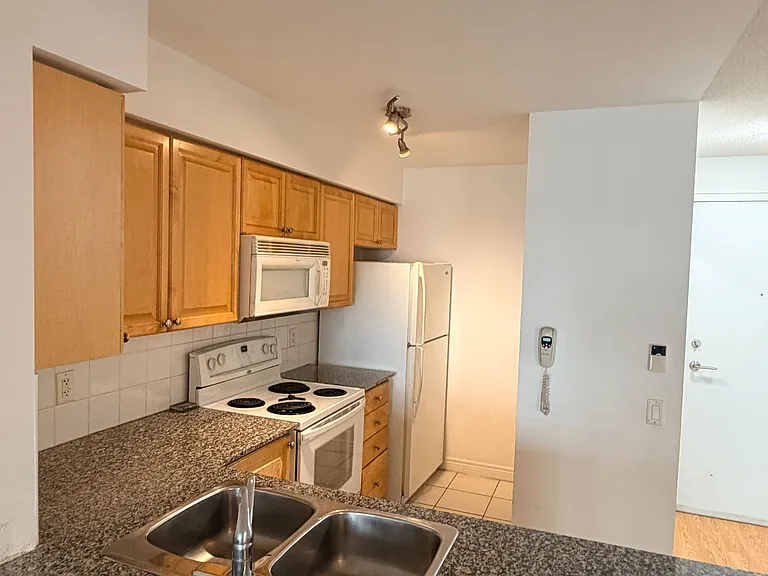 83 Borough Dr #701 — Photo 3