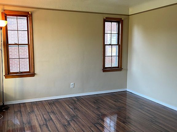 2nd image of 8020 Pelham Dr