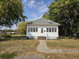 510 Elm St, Silver Creek, NE 68663