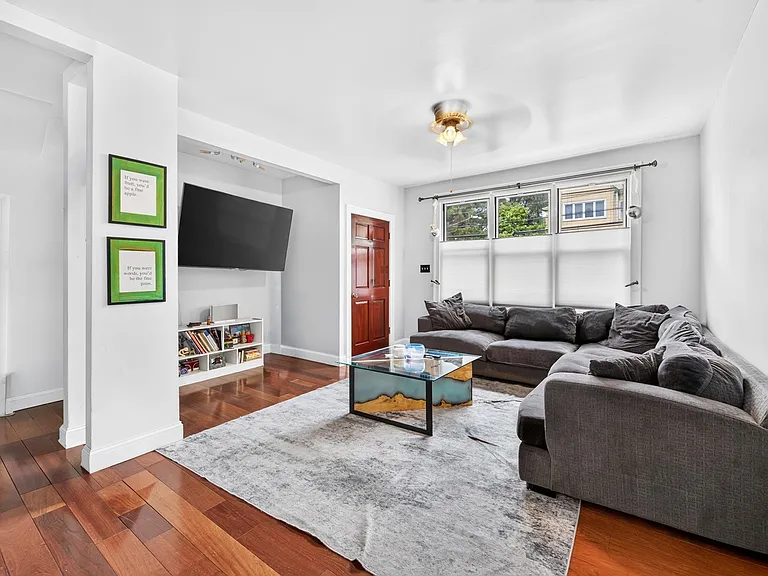 166 Woodridge St #1 — Photo 3