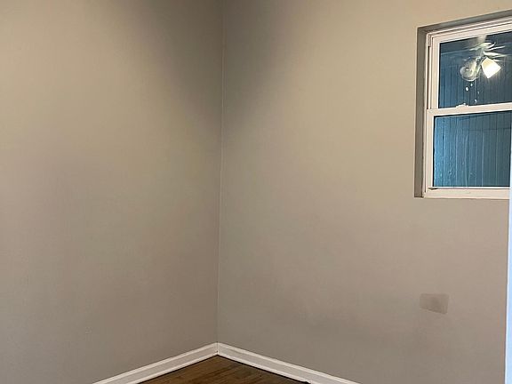 3rd image of 4327 W Dickens Ave #2