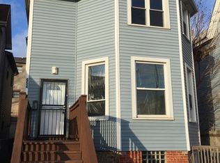 654 E 44th St, Chicago, IL 60653