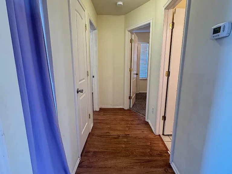 8016 S Klein Ave — Photo 13