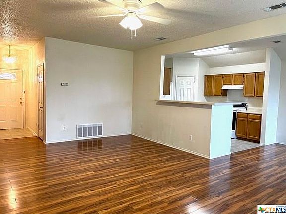 3rd image of 3502 Dorothy Jane Dr