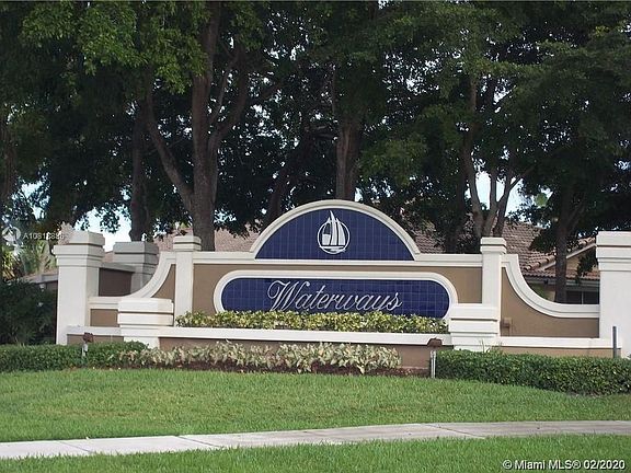 3rd image of 4642 SW 12th Ct