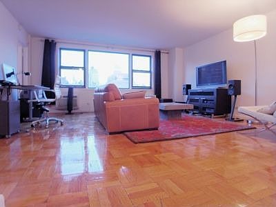 5th image of 150 E 18th St APT 14F