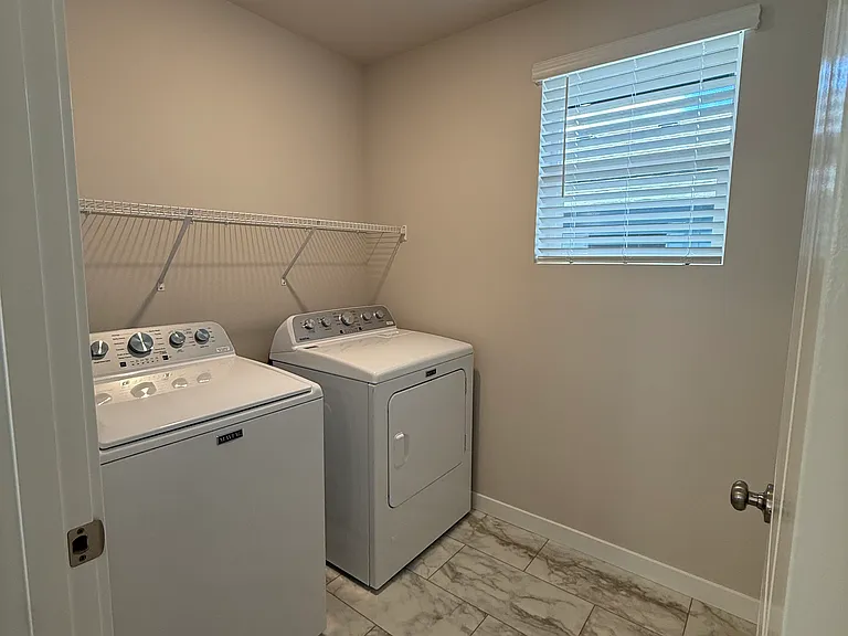 3558 SW Battaglia Ave — Photo 17